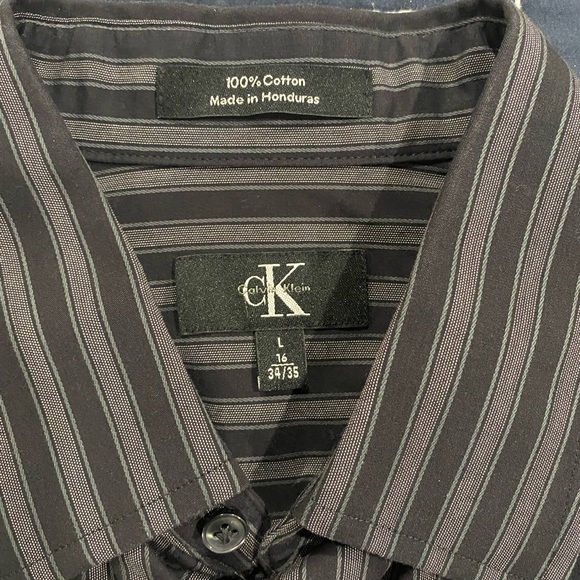 Calvin Klein Button Down - Picture 3 of 3